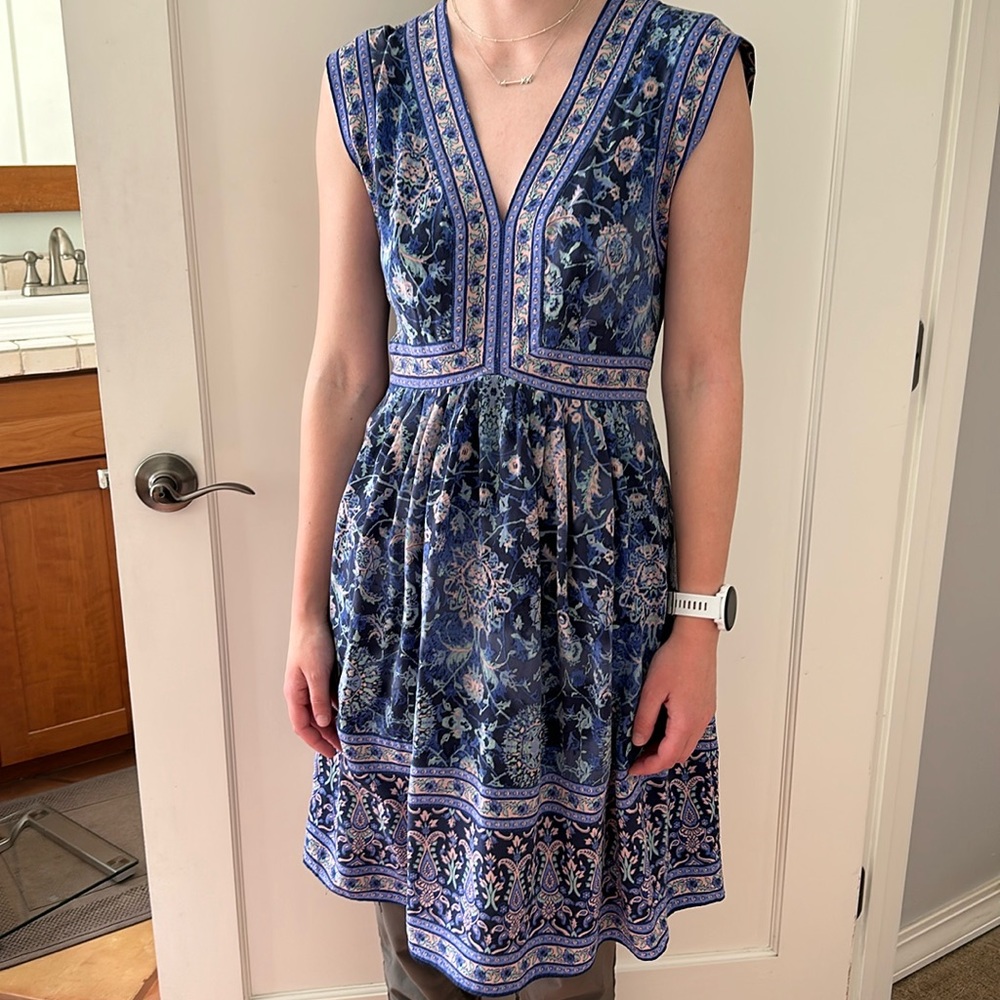 Rebecca Taylor 100% silk blue vneck dress